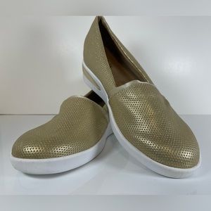 Kenneth‎ Cole REACTION  Women's Slip on Sneaker Size 8.5